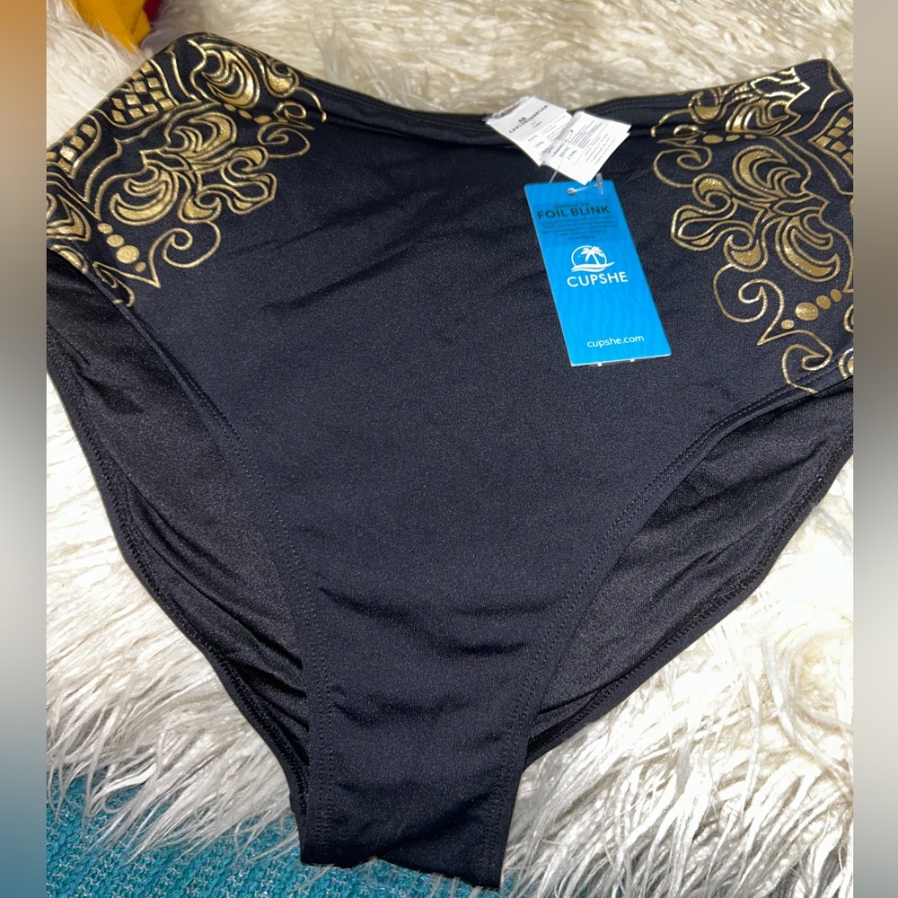 CUPSHE Size M High Rise Bathing Suit Bottom! New w/Tags!!